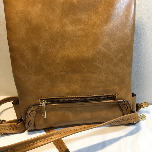 Crossbody Leather Bag - Picture 9 of 16